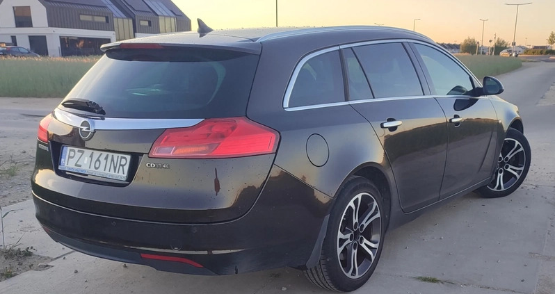 Opel Insignia cena 29900 przebieg: 205000, rok produkcji 2012 z Swarzędz małe 56